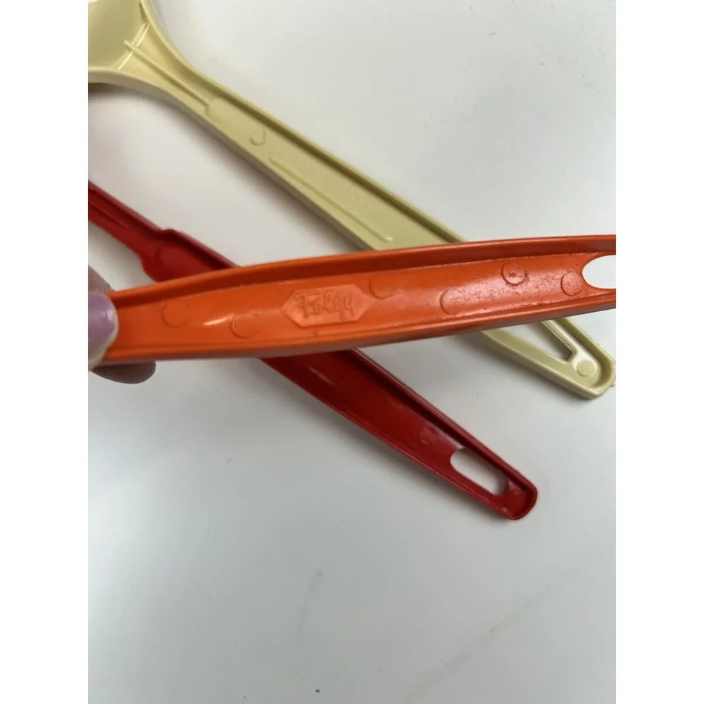 Mixed Lot 3 Vintage Plastic Spoon Spatula Orange Foley, Tan King Kraft, Red Ecko